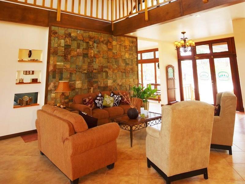 Pinegrove Lodge Mountain Resort Cagayan de Oro Exterior photo